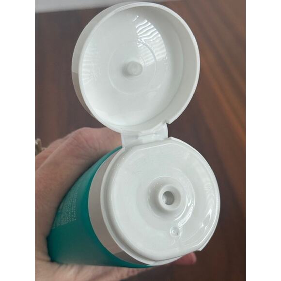 Om SHE AROMATHERAPY SOLE THERAPY MOISTURISING FOOT LOTION AUSTRALIA 7.61 oz - Picture 3 of 6